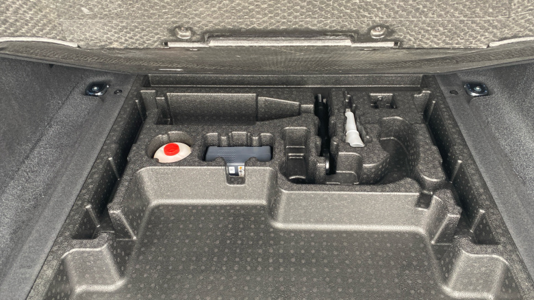 Land Rover Range Rover Velar 2.0 D200 MHEV Dynamic SE 5dr Auto Diesel Estate